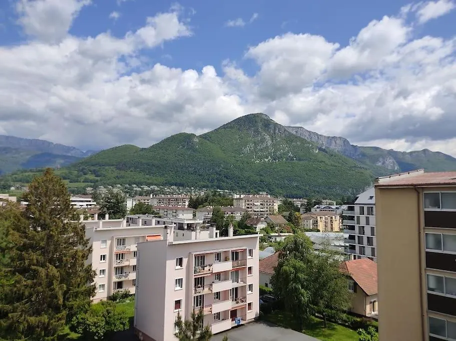 Entre Lac Et Montagne Annecy Apartment