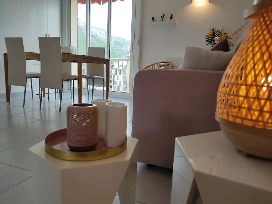 Apartment Entre Lac Et Montagne Annecy France