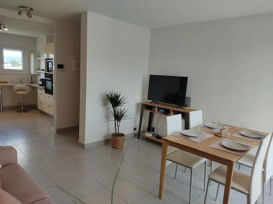 Apartment Entre Lac Et Montagne Annecy France